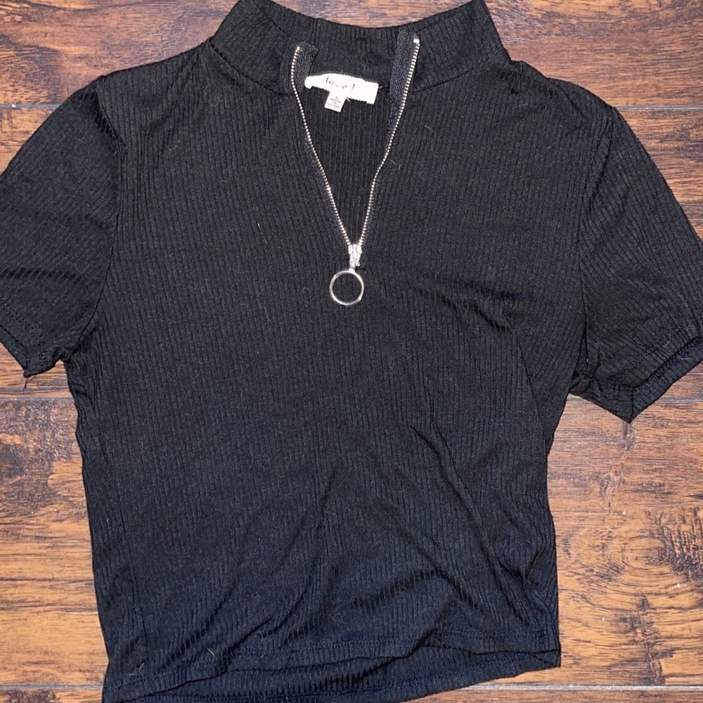 Large black zipped turtleneck crop top shirt
